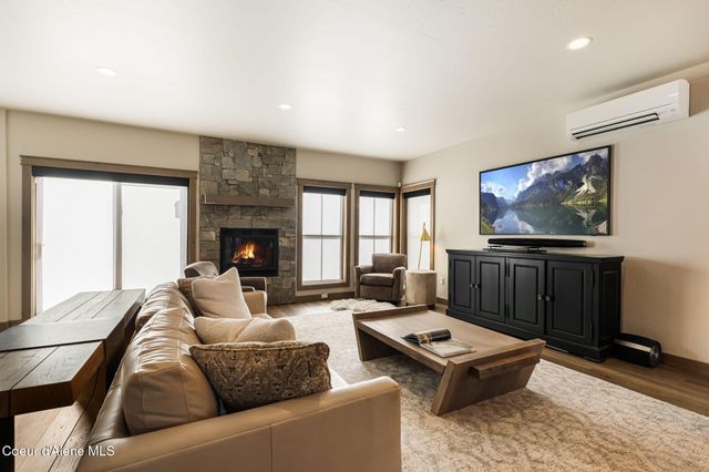 50 Olaf CT, Sandpoint, ID 83864