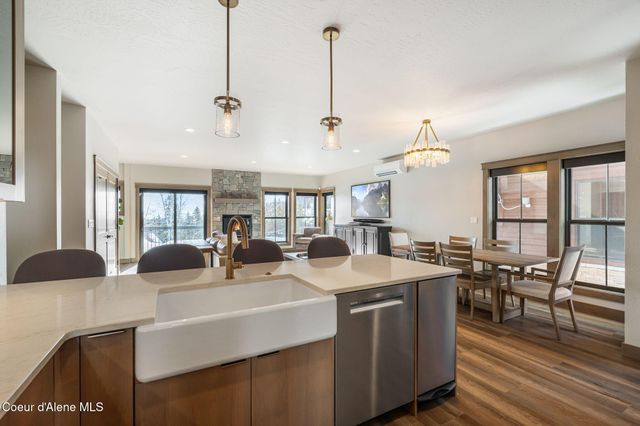 50 Olaf CT, Sandpoint, ID 83864