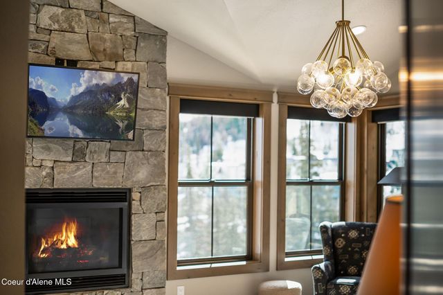 50 Olaf CT, Sandpoint, ID 83864