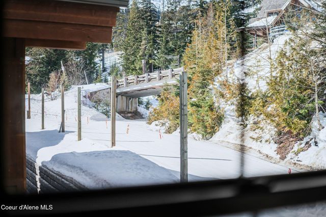 50 Olaf CT, Sandpoint, ID 83864