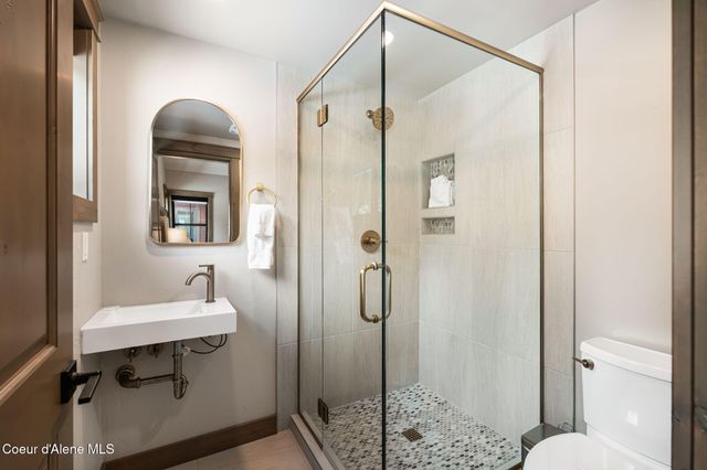 50 Olaf CT, Sandpoint, ID 83864