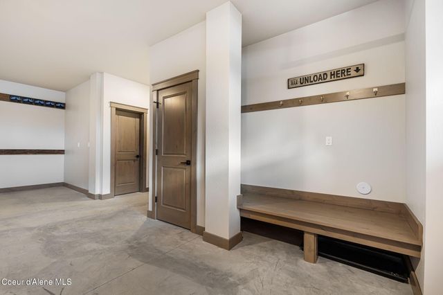 50 Olaf CT, Sandpoint, ID 83864