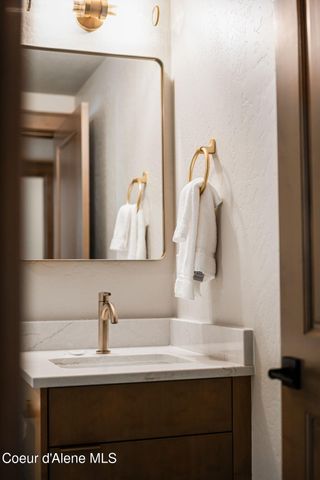 50 Olaf CT, Sandpoint, ID 83864