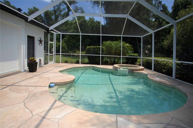 15106 KESTRELRISE DRIVE, Lithia, FL 33547