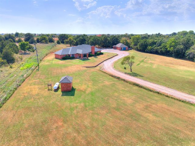 3150 Rolling Hills Drive, Blanchard, OK 73010