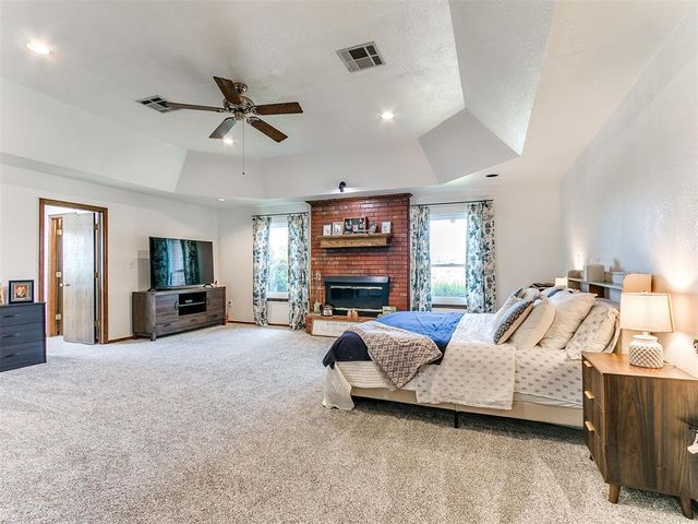 3150 Rolling Hills Drive, Blanchard, OK 73010