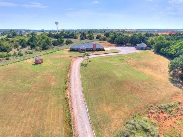3150 Rolling Hills Drive, Blanchard, OK 73010