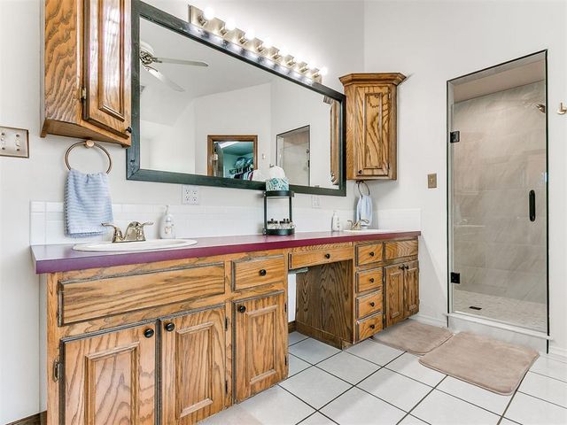 3150 Rolling Hills Drive, Blanchard, OK 73010