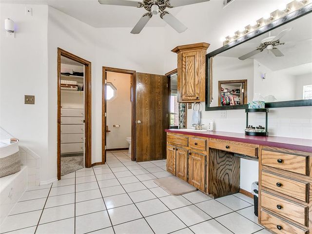 3150 Rolling Hills Drive, Blanchard, OK 73010