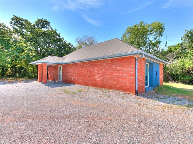 3150 Rolling Hills Drive, Blanchard, OK 73010