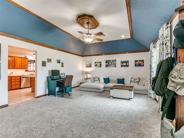 3150 Rolling Hills Drive, Blanchard, OK 73010