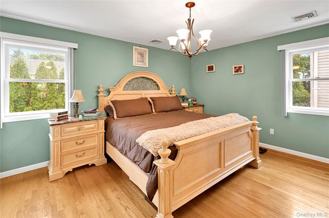 94 Franklin Avenue, Valhalla, NY 10595