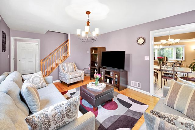 94 Franklin Avenue, Valhalla, NY 10595