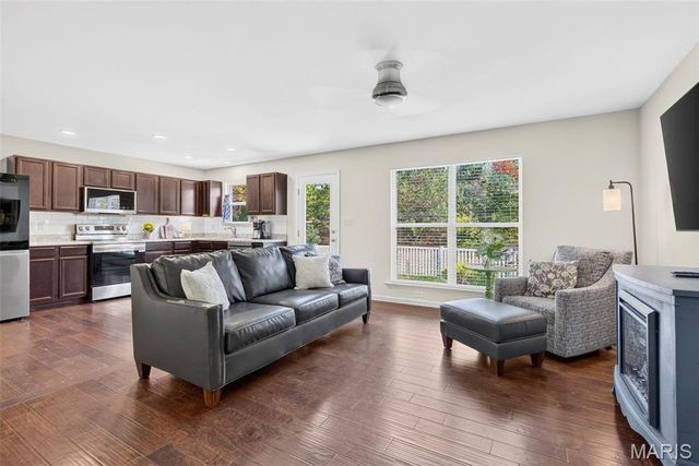 87 Cimarron Summit Way, Wentzville, MO 63385