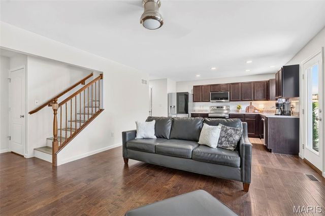 87 Cimarron Summit Way, Wentzville, MO 63385