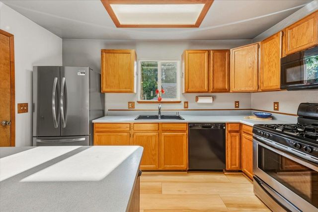 12486 Valley View Rd, Nevada City, CA 95959