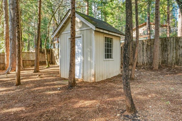12486 Valley View Rd, Nevada City, CA 95959