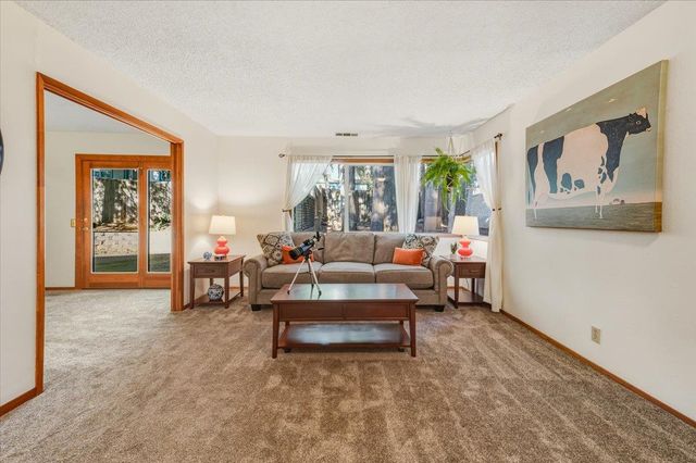 12486 Valley View Rd, Nevada City, CA 95959