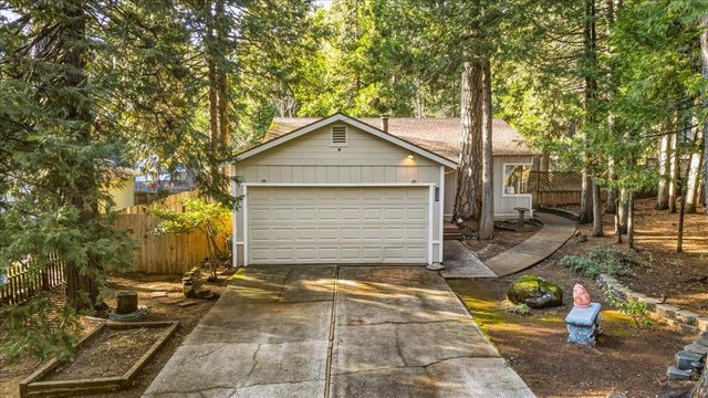 12486 Valley View Rd, Nevada City, CA 95959