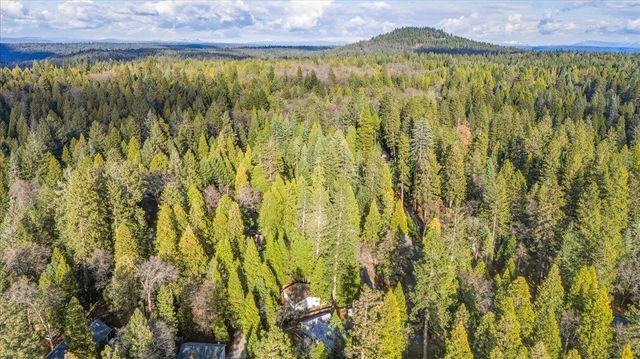 12486 Valley View Rd, Nevada City, CA 95959