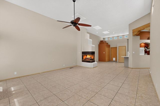 6412 Chaco Ridge Place NE, Albuquerque, NM 87111