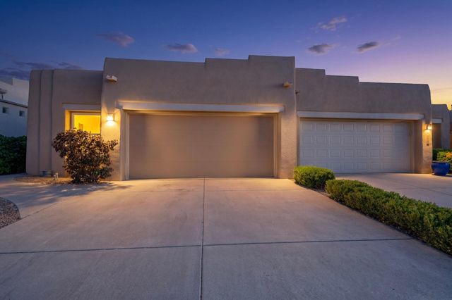 6412 Chaco Ridge Place NE, Albuquerque, NM 87111