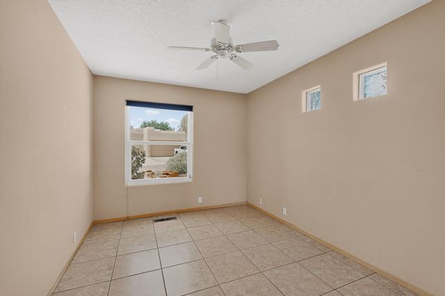 6412 Chaco Ridge Place NE, Albuquerque, NM 87111