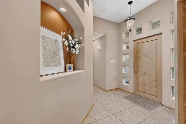 6412 Chaco Ridge Place NE, Albuquerque, NM 87111