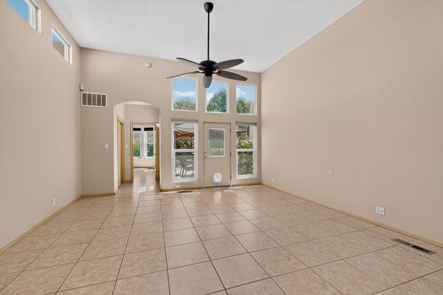 6412 Chaco Ridge Place NE, Albuquerque, NM 87111
