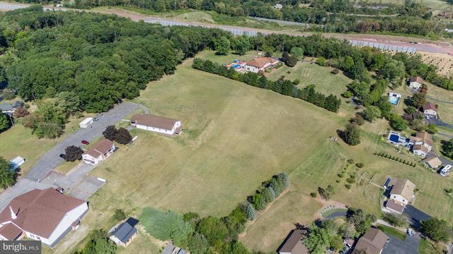 1164 GRANGERS RD, Selinsgrove, PA 17870