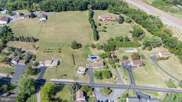 1164 GRANGERS RD, Selinsgrove, PA 17870