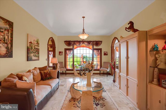 1164 GRANGERS RD, Selinsgrove, PA 17870