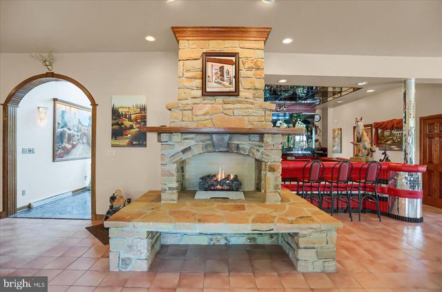 1164 GRANGERS RD, Selinsgrove, PA 17870