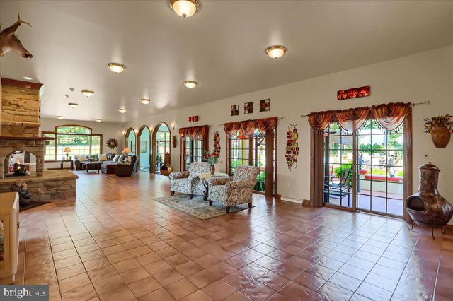 1164 GRANGERS RD, Selinsgrove, PA 17870