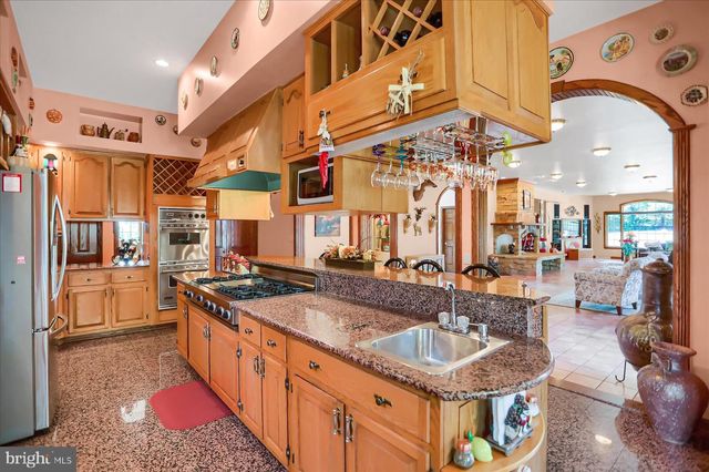 1164 GRANGERS RD, Selinsgrove, PA 17870