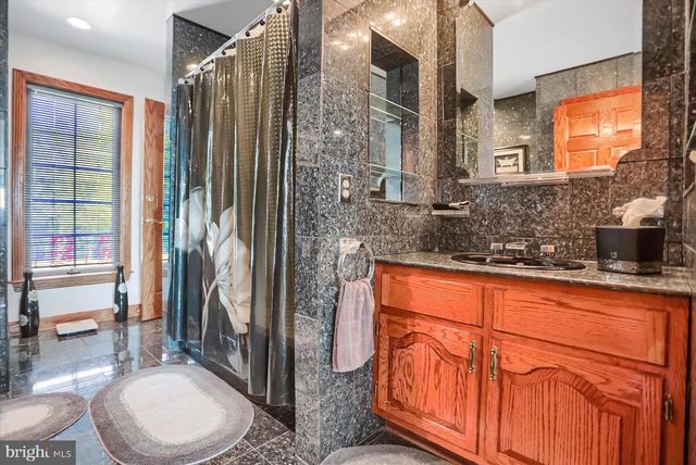 1164 GRANGERS RD, Selinsgrove, PA 17870