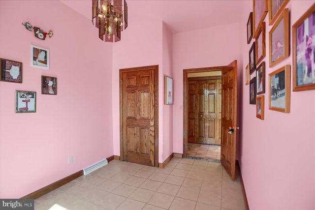 1164 GRANGERS RD, Selinsgrove, PA 17870