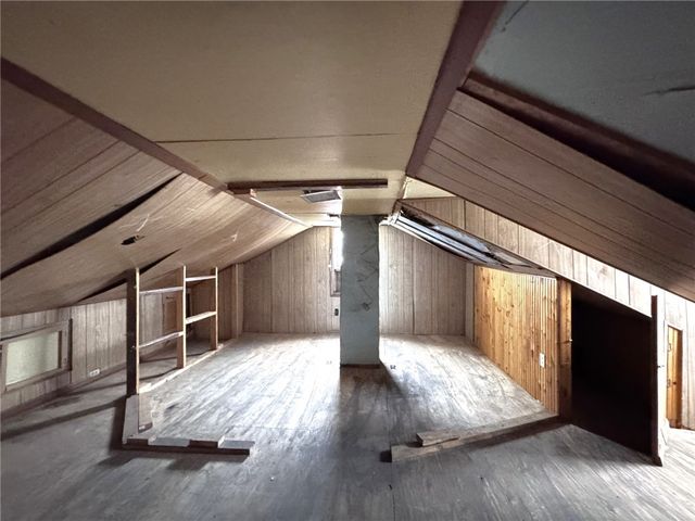 1913 Fox Way, South Side, PA 15203