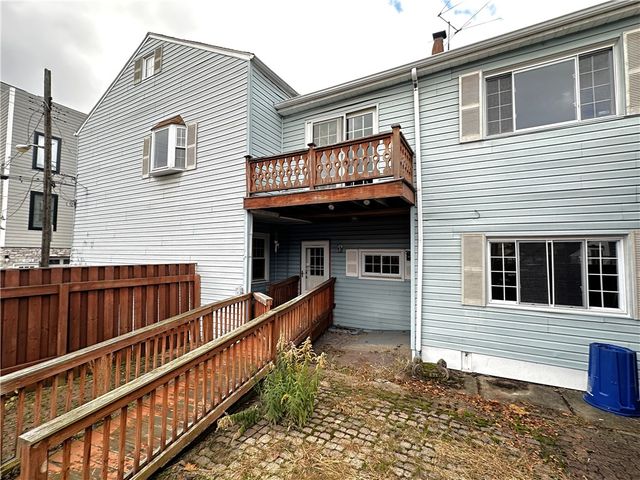 1913 Fox Way, South Side, PA 15203