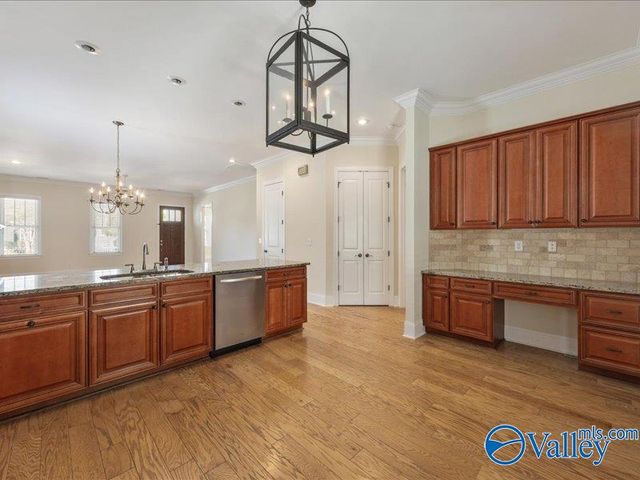 2 Braxton Street NW, Huntsville, AL 35806