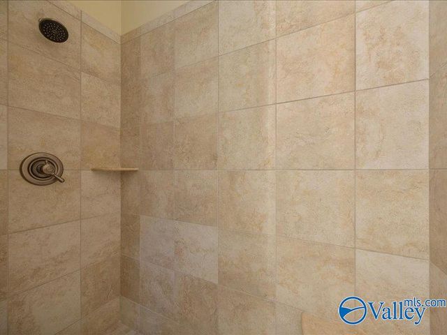 2 Braxton Street NW, Huntsville, AL 35806