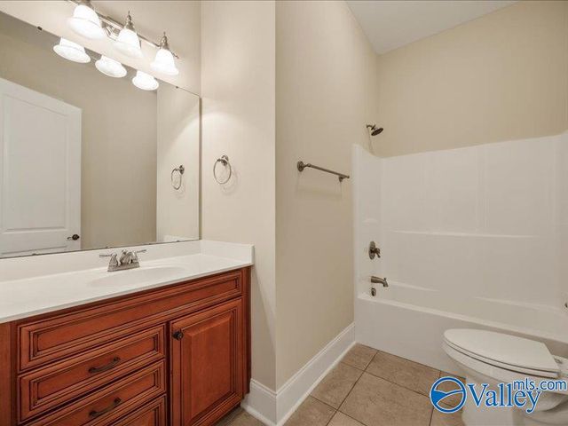 2 Braxton Street NW, Huntsville, AL 35806