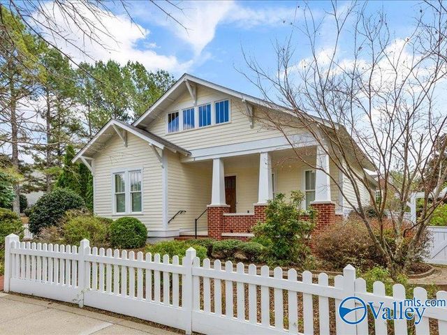 2 Braxton Street NW, Huntsville, AL 35806