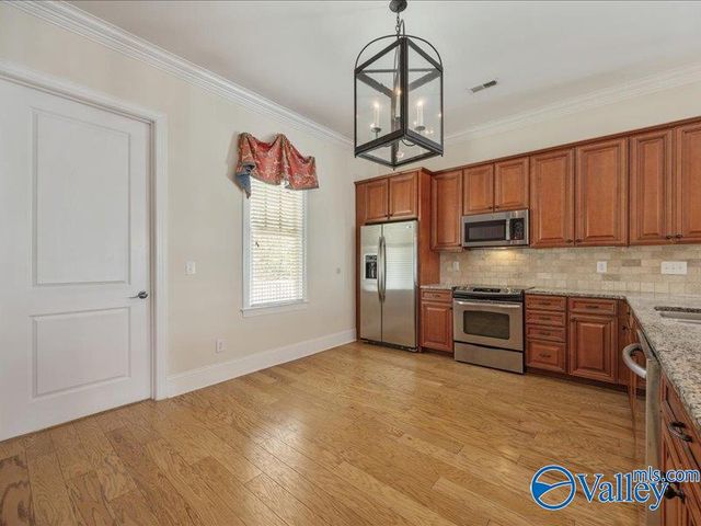 2 Braxton Street NW, Huntsville, AL 35806