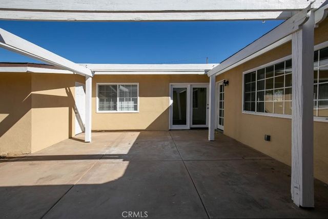 1720 Sweetbrier, Palmdale, CA 93550