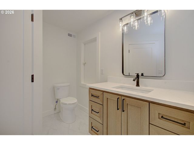 28520 Ne 74TH Ct, Battle Ground, WA 98604