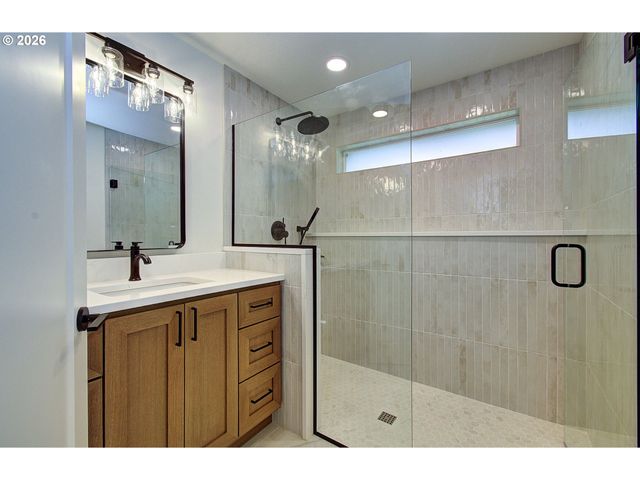 28520 Ne 74TH Ct, Battle Ground, WA 98604