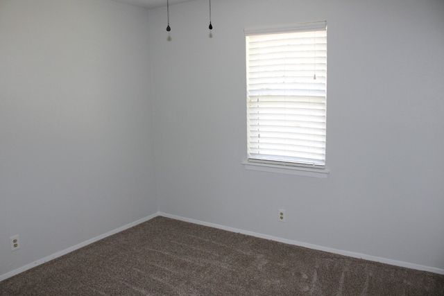 124 Oakhurst Drive, Bedford, TX 76022