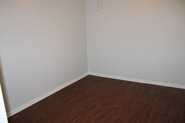 124 Oakhurst Drive, Bedford, TX 76022