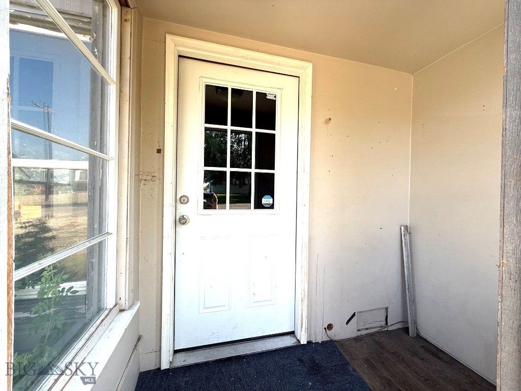 709 Montana Avenue, Deer Lodge, MT 59722 — photo 2